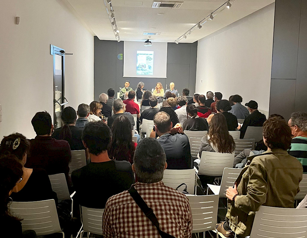 Presentation of the book "La imatge que mai no acaba" illustration